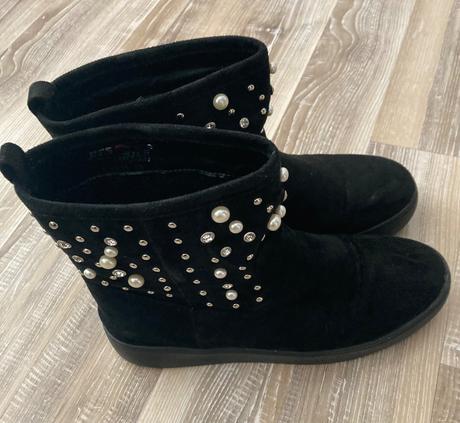 Krásne dámske členkové čižmičky s perličkami, 39