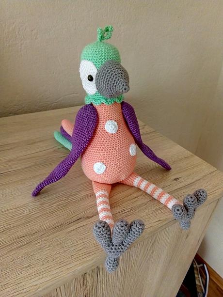 Háčkovany papagaj, 