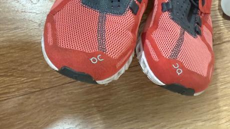 On cloud tenisky, 37