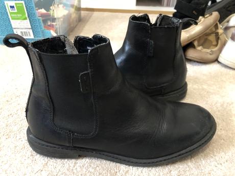Kožene kotnikove čižmy, baťa,36