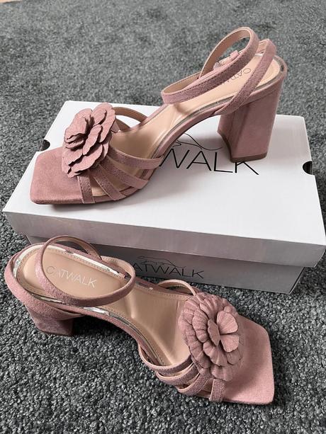 Sandále na vysokom podpätku, deichmann,38