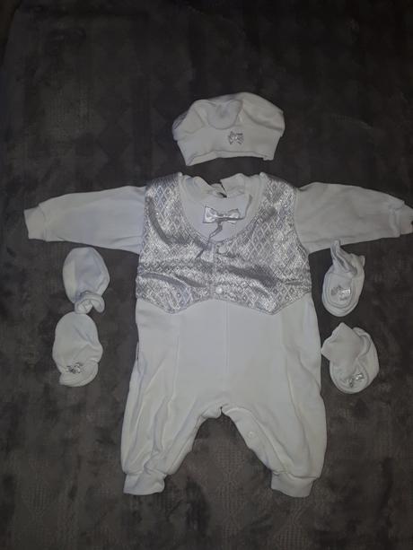 Slavnostna suprava 62, 62