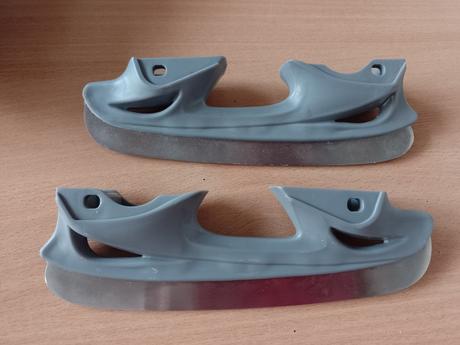 Korčule kolieskové+ na ľad(zimné), 30