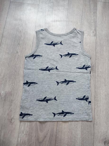 Tielko so žralokmi, h&m,110