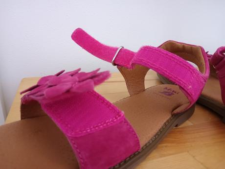 Nové kožené sandálky na suché zipsy zn.baťa, baťa,36