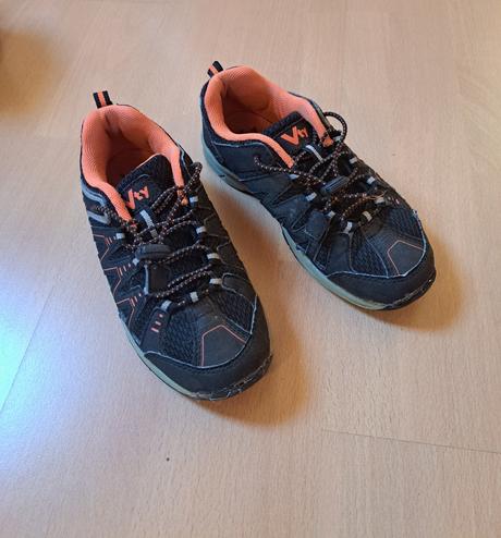 Turistické topánky, 31