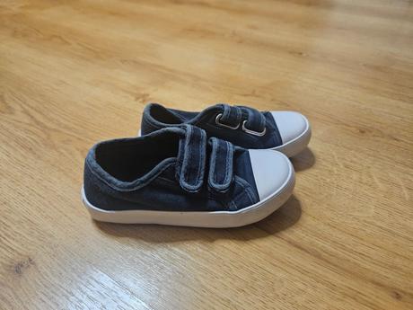 Tmavomodré plátenky, victory,26