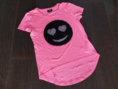 Nadherne neonove tricko s pretacacimi flitrami, young dimension,152