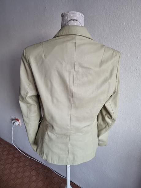 Maslový sukňový kostým 38/40, m