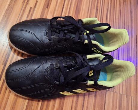 Futbalove halovky, adidas,35