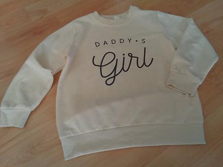 Mikina-ockove dievča, 116