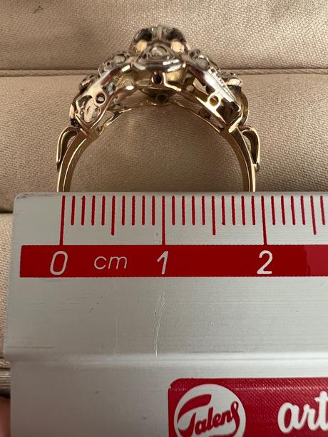 Diamantovy prsten z 18k zlata, 