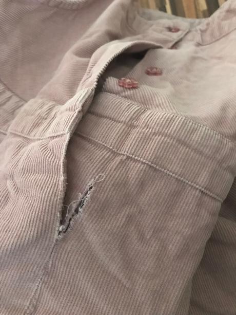 Menšestrove šaty, 110