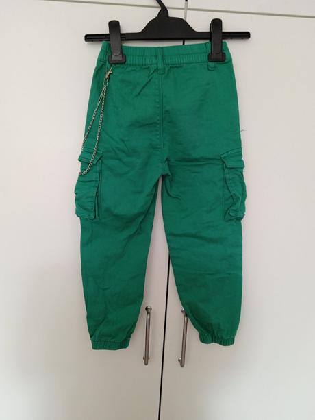 Kapsáčové nohavice, 110