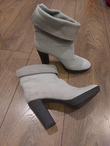 Kotnikove čižmy, 37