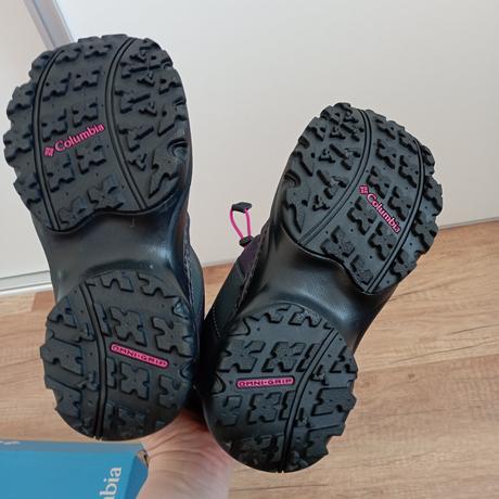 Snehule columbia, columbia,36