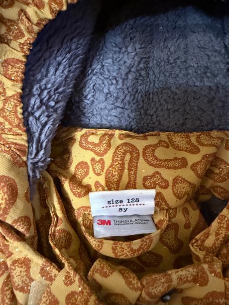 En fant zimna bunda 128, 128