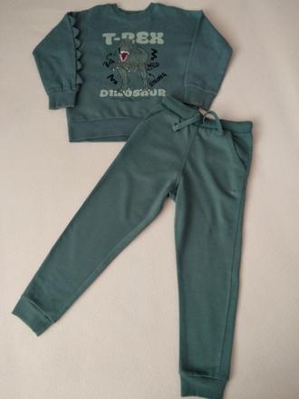 Chlapčenská súprava dino veľkosť 116, sinsay,116