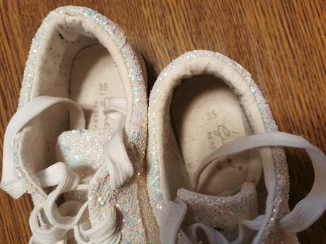 Botasky, reserved,35