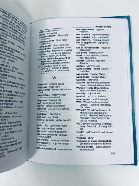 Diplomatický slovník, 