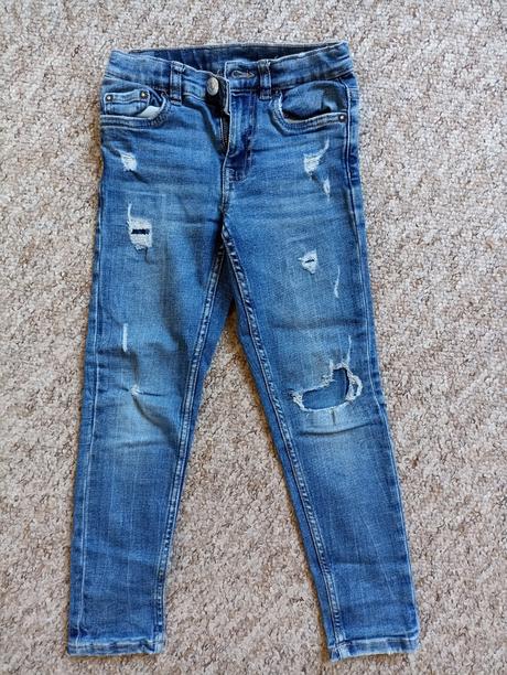 Chlapčenské rifle, zara,122