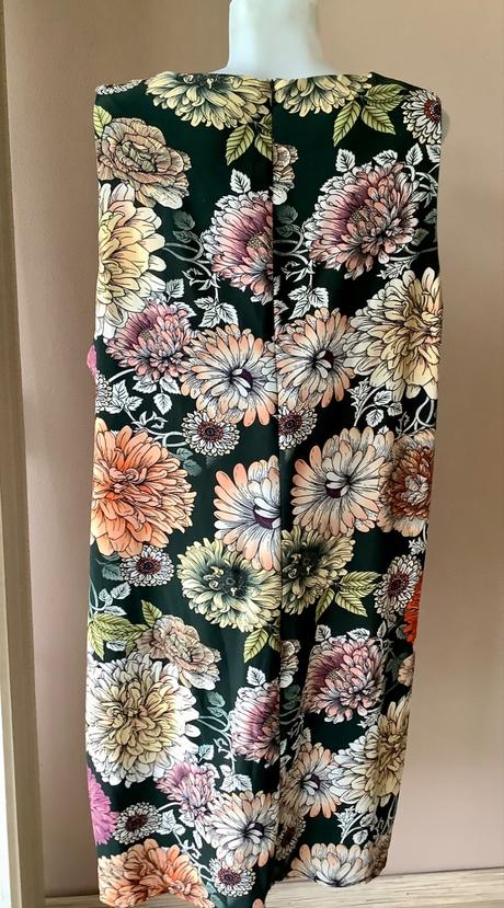 Pekne saty glamorous, 50