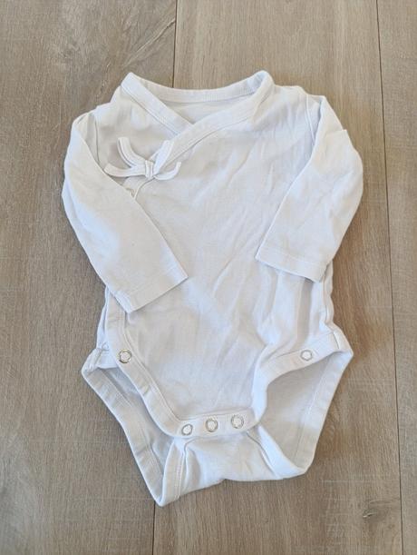 Body s mašličkou, 68