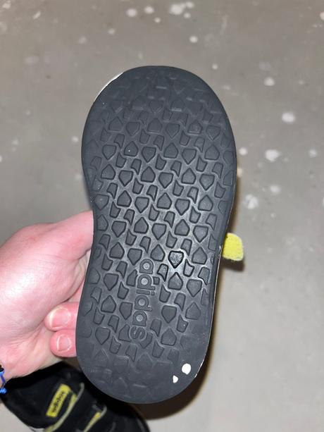 Botasky adidas 24, adidas,24