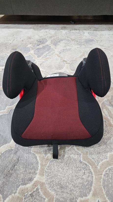 Predám autosedačku audi,