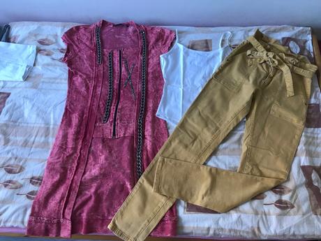 Balík nového oblečenia, xs