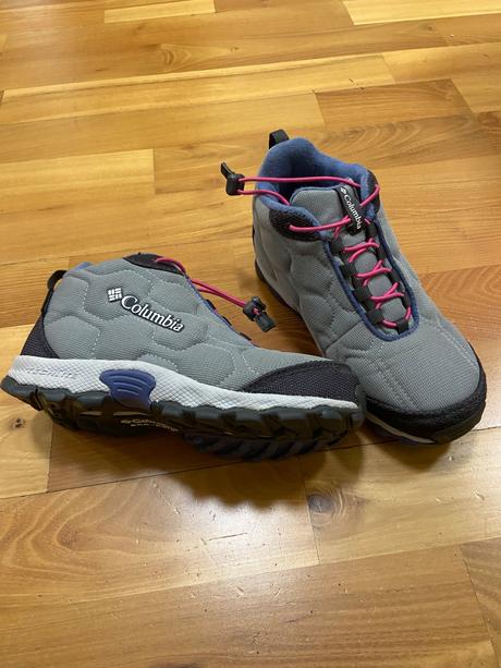 Columbia, columbia,33