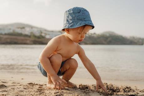Little dutch klobúčik obojstranny uv rôzne farby, 74 - 110