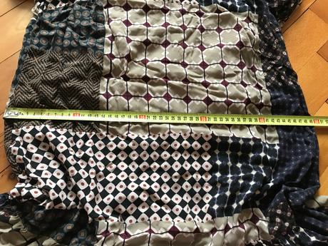 Dámske šaty s dlhým rukávom, 42