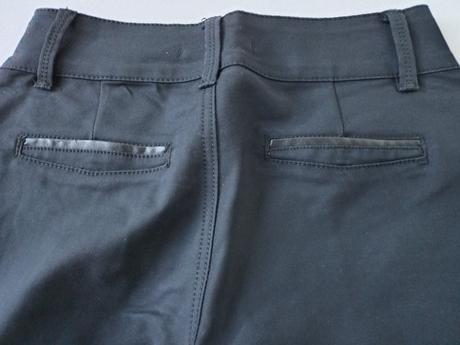 Čierne nohavice, dromedar,26