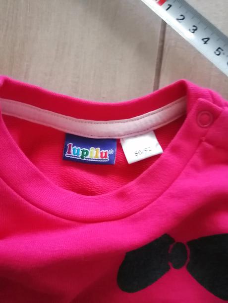 Pekné šaty vhodné aj na vianoce, lupilu,92