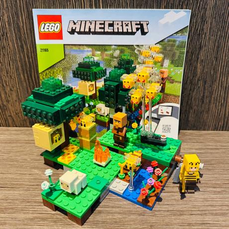 Lego minecraft 21165 včelia farma, 