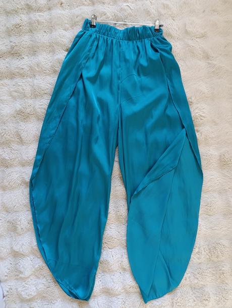 Dámske nohavice s rasporkami, 