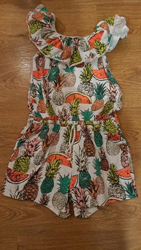 Overal s ananásmi, next,128