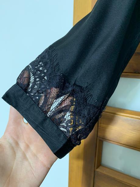 Čierna bľúzka, reserved,m