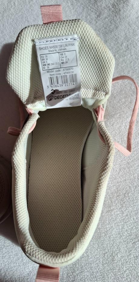 Turistické topánky z decathlonu 1 x obuté, quechua,38