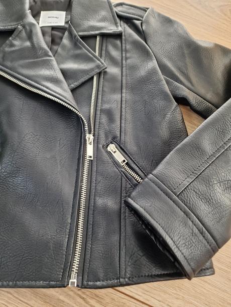 Koženková bunda, sinsay,140