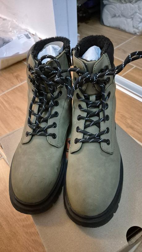 Zimne topanky, reserved,39