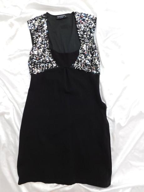 Luxusne pekne saty, 38