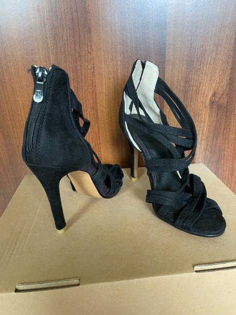 Sandále na podpätkoch, 35