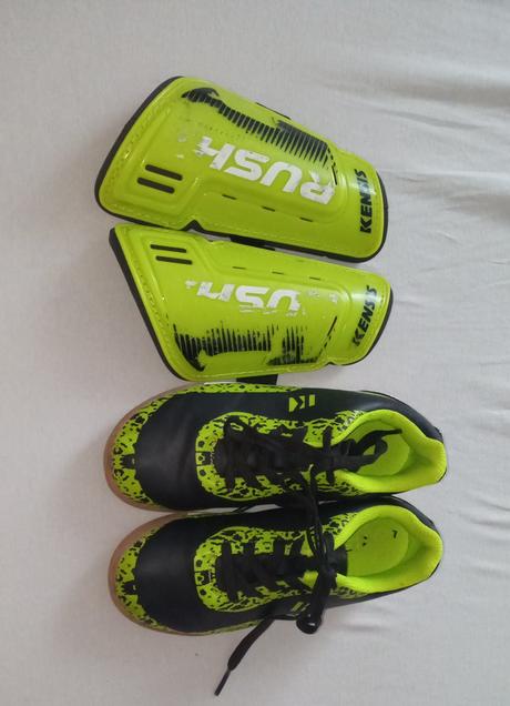 Tenisky + chranice, 31