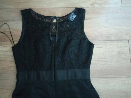 Spoločenské šaty s krajkou m, m