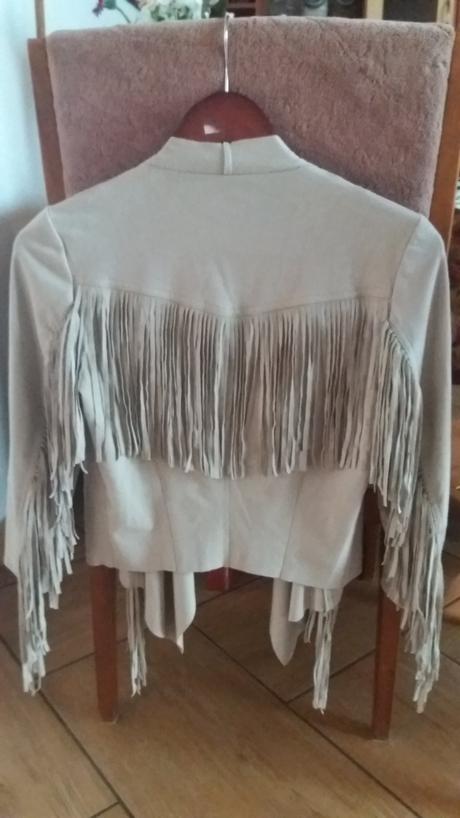 Kabátik so strapcami, 158