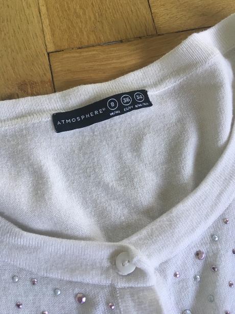 Sveter s kamienkami, atmosphere,s