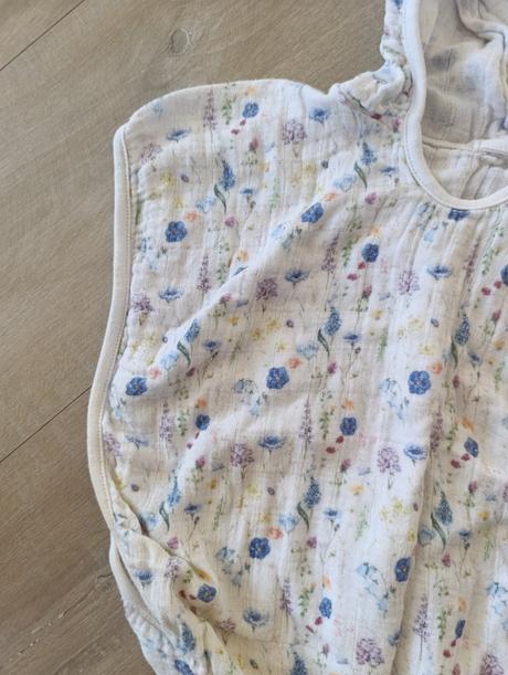 Kvetinové pončo xkko, 86