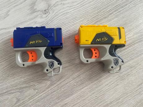 Nerf pištole + náboje, 